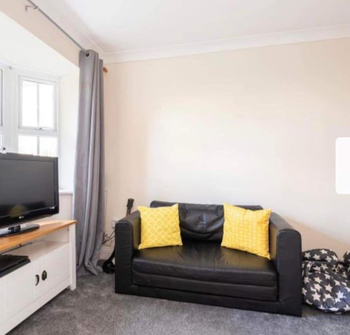 Beautiful Large Property, Sleeps 9 Walking Distance To The Sea , Beaches And Restaurants Fantastic Interior Lyme Regis Exteriör bild