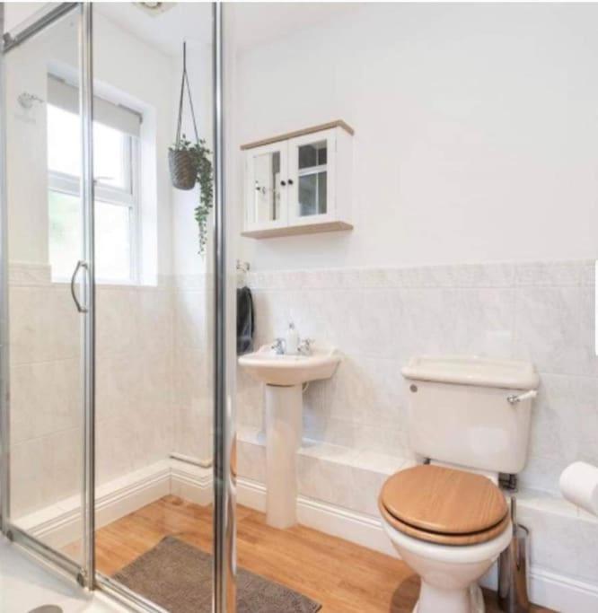 Beautiful Large Property, Sleeps 9 Walking Distance To The Sea , Beaches And Restaurants Fantastic Interior Lyme Regis Exteriör bild
