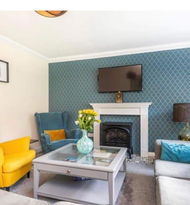 Beautiful Large Property, Sleeps 9 Walking Distance To The Sea , Beaches And Restaurants Fantastic Interior Lyme Regis Exteriör bild